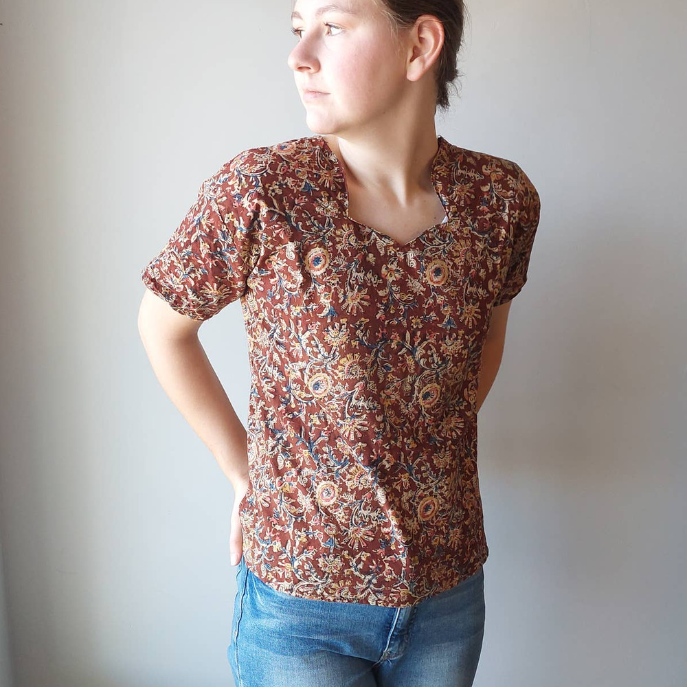 Vintage 70s Handmade Queen Anne Botanical Print Blouse